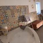 Gruenjuwel Apartment